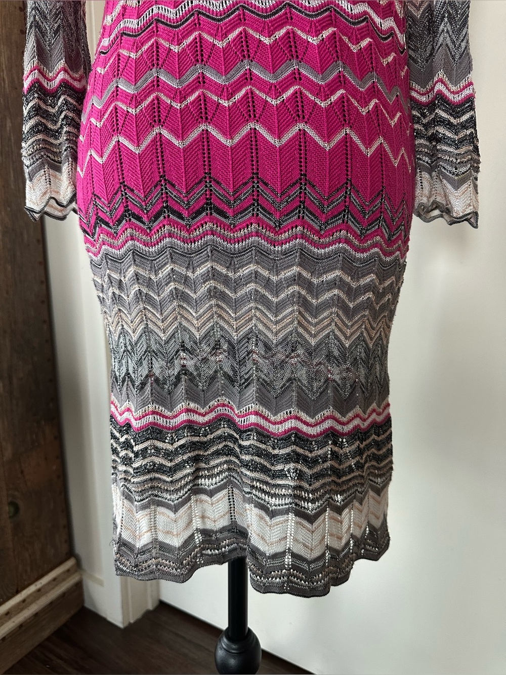 M Missoni Chevron Knit Long-Sleeve Dress in Pink. Size Italian 38 - Picture 4 of 16